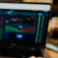 IHSG Senin Ditutup Anjlok 0,74 Persen ke 6.245,04