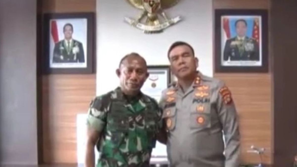    Viral Polisi Jilat Kue Ulang Tahun TNI, Kapolda Papua Barat Minta Maaf