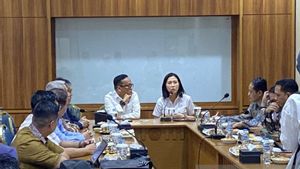 前校长虐待的受害者UP说:我被Ani-ani指控,Dimutasi不知何故
