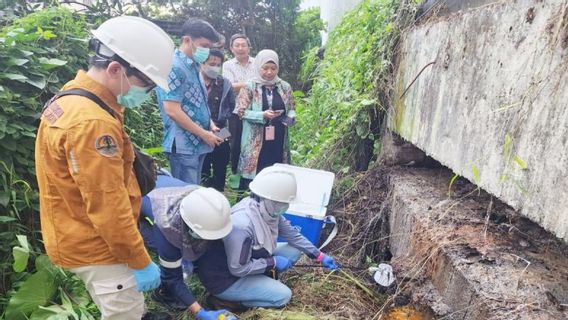 南加里曼丹地区警方调查涉嫌处置班贾尔马辛大使购物中心液体废物