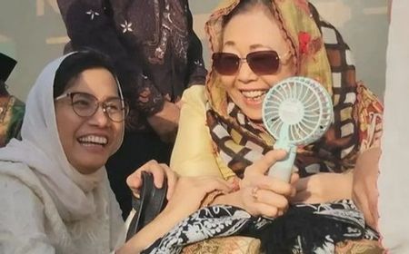 Hadiri Perayaan Seabad NU, Sri Mulyani Foto Akrab dengan Istri Gus Dur: NU Contoh Islam yang Baik