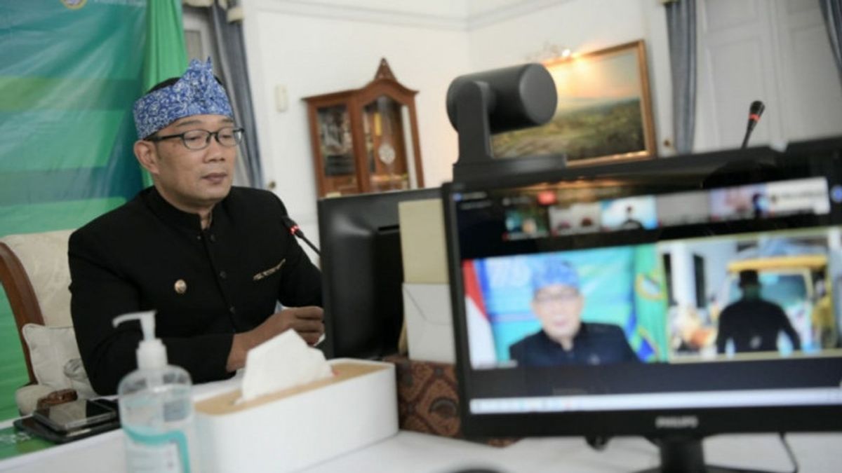Ridwan Kamil Lance Un Engrais Organique à Partir Des Déchets KPBS Pangalengan