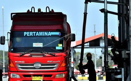 Waduh, Kilang Minyak Pertamina Sengaja Dibakar untuk Beri Jalan BBM Impor, Benarkah?