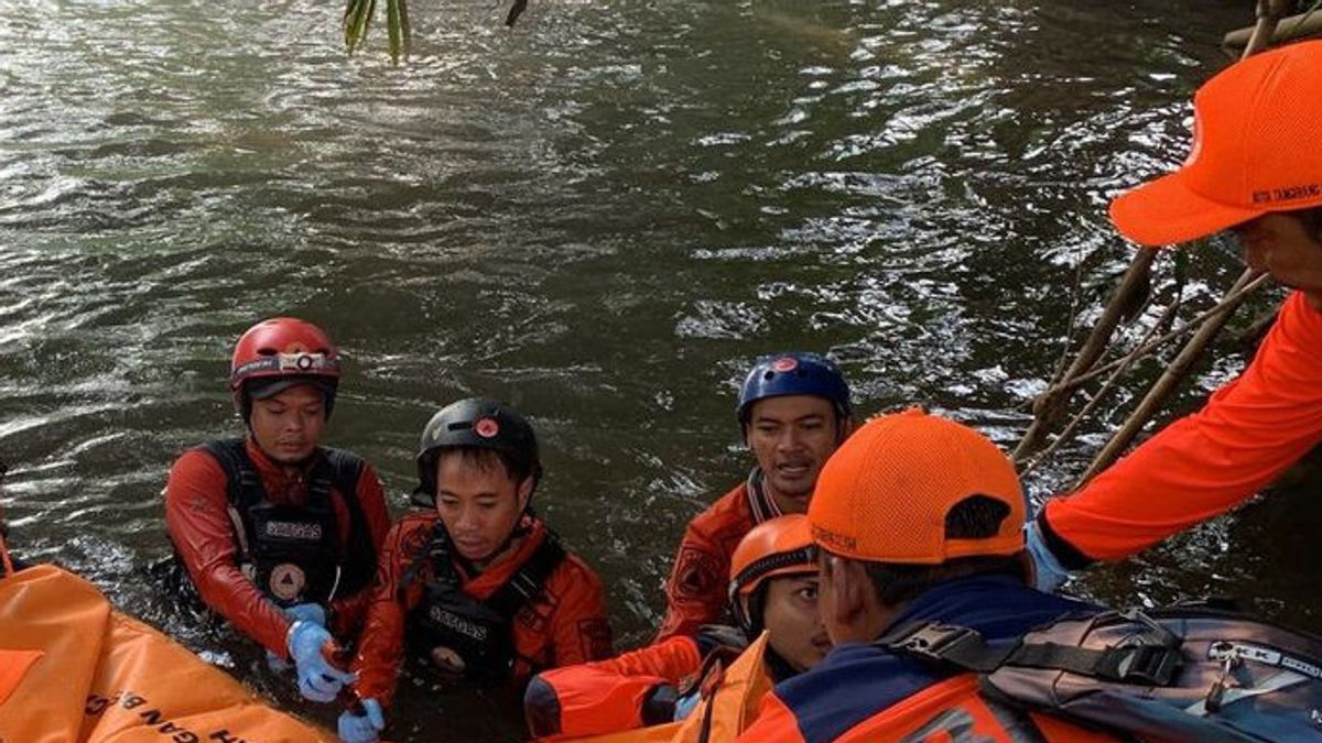 PJLP Officer Drowns In BKT River: Victim Suspected Of Suicide Due To Browsing About Syahid's Death