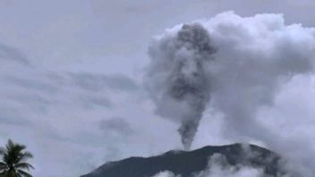 今日を通して連続した噴火、マルト夫人の山の状態はまだ警戒しています