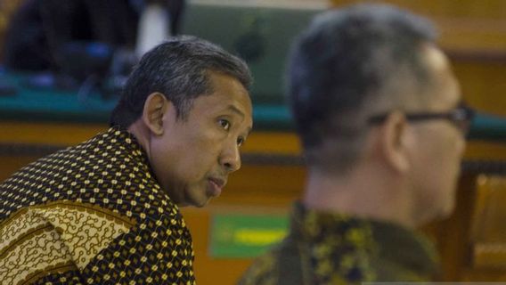 bung, une ancienne maire de Bandung, Yana Mulyana, est toujours obligatoire d’enregistrer jusqu’en 2027