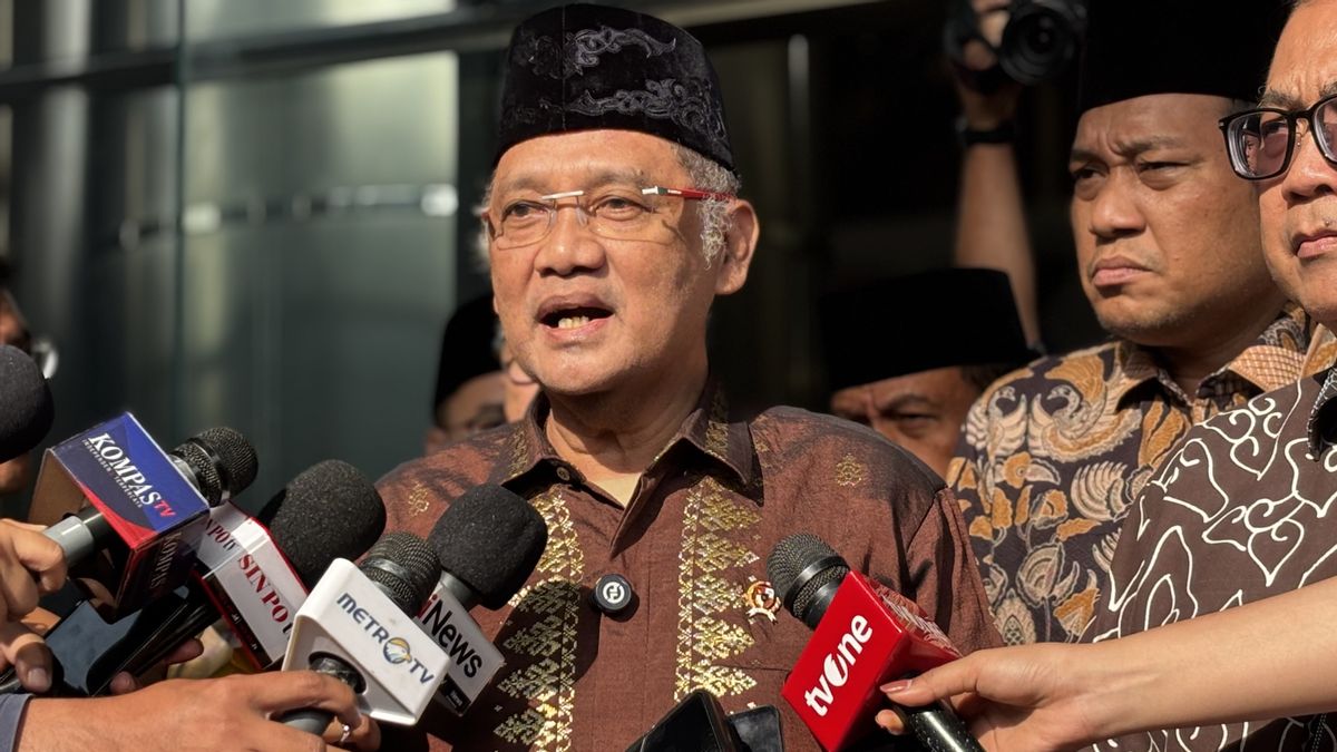 الوزير غوس عرفان يريد أن يكون طابور الحجاج المحتملين مع تنظيم ميراتا يبلغ من العمر 26.4 عاما