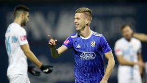 Menanti Kepastian Bergabungnya Dani Olmo ke Barcelona