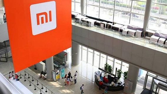 Xiaomi Akhirnya Keluar dari Daftar Blacklist AS, Bagaimana Nasib Huawei?