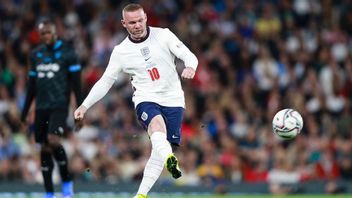 Rooney's Story About His Childhood: Often Fights And Slaps Dad