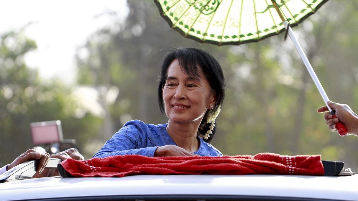 Myanmar Military Regime Orders Aung San Suu Kyi's Lawyer To Be Silenced