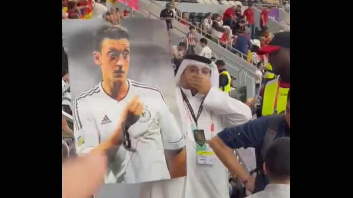 When Supporters Bring Mesut Ozil Photos to Attack Germany's Shut Up Action