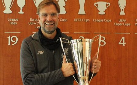 Jurgen Klopp Sabet Penghargaan Manajer Terbaik