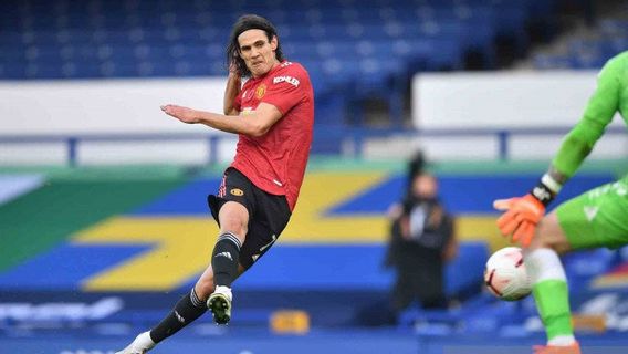 Solskjaer Ingin Perpanjang Kontrak Cavani