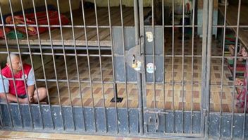 Obstacles In Investigating Human Confinement In Langkat Regent's House: Fear To Make Voices
