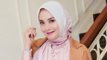 Elma Theana的揭幕,在韩国接受 Facelift:确实是35岁时期的理想