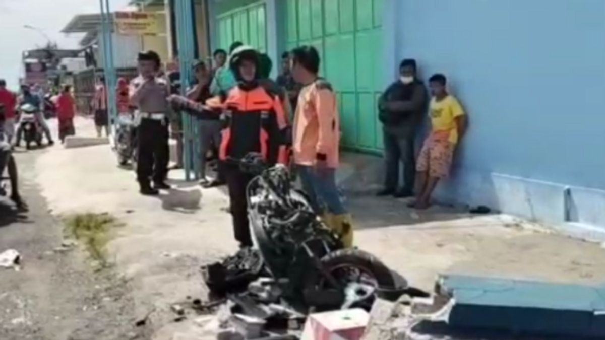 Police Investigate Collision Involved Police Service Cars In Jombang Died 1 Resident