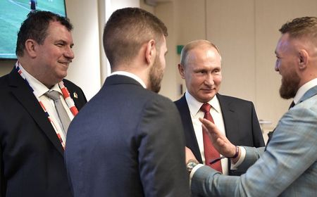 Intip Lagi Yuk Momen Conor McGregor Dibuat Ciut Vladimir Putin 