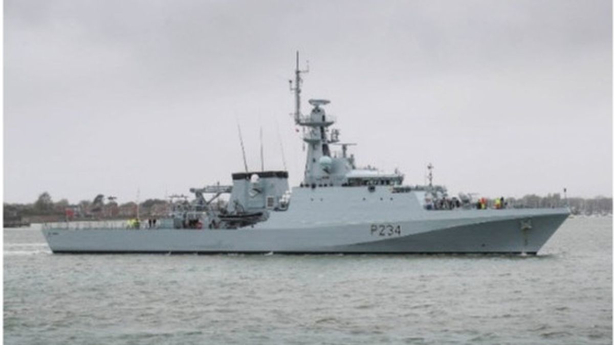 قارب الدورية البريطاني "الصديق للبيئة" HMS Spey يزور بالي