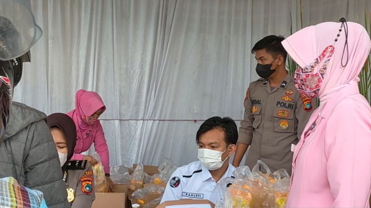 Kelangkaan Minyak Goreng di Bangka Tengah, Polres Gelar Operasi Pasar
