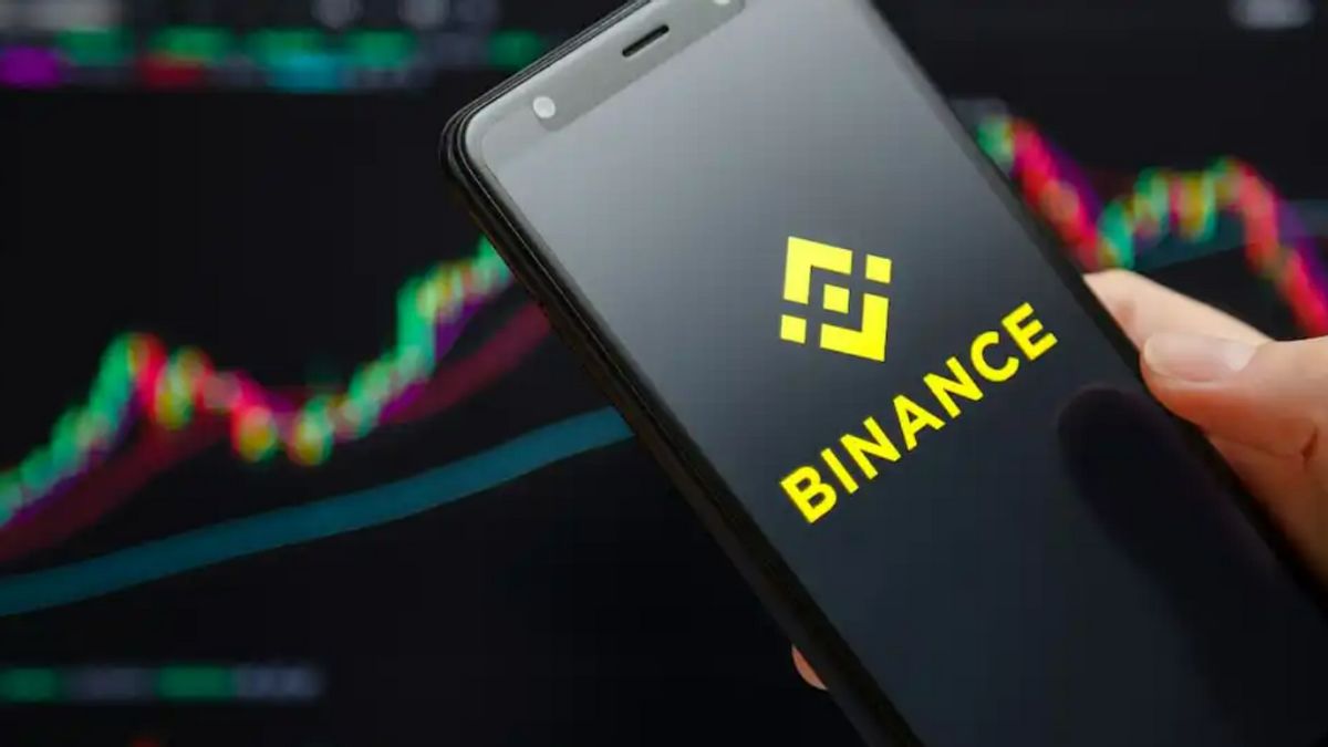 Binance Targeted By US Regulators, Company Growth Is Declining