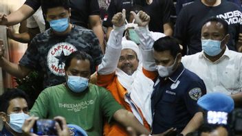 Rizieq Shihab Charged 10 Months in Prison in the Megamendung Crowd Case