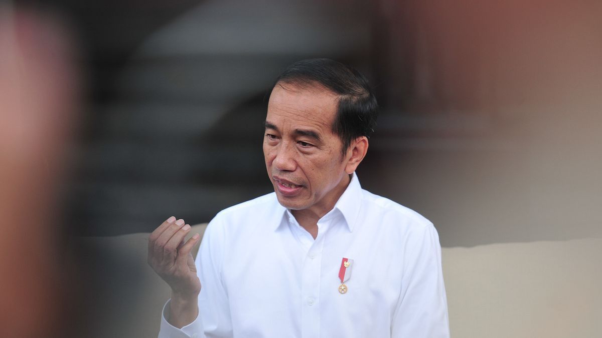 Jokowi Rappelle Aux Gouvernements Locaux De Ne Pas Adopter Une Nouvelle Phase Normale