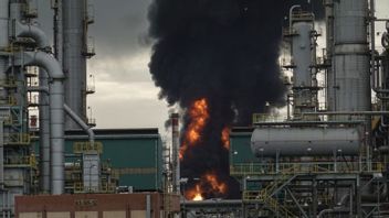 The National Police Sends Inafis Team To Investigate The Pertamina Cilacap Tank Fire