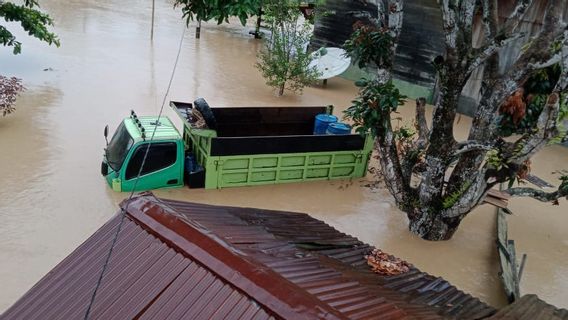 由于降雨过多，巴布亚有2个地区被洪水淹没