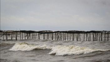 Polda Metro Le personnel bousculera la garde de mer dans la région de la baie de Jakarta