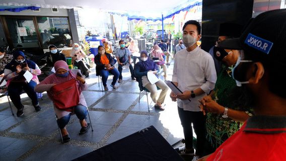 Gibran Se Concentre Sur Le Renforcement Des Vaccins CONTRE LA COVID-19 Pour Les Femmes Enceintes Et Les Enfants En Solo