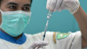 Kritisi Sanksi Bagi Penolak Vaksin, DPR: Menambah Beban Masyarakat saat Pandemi