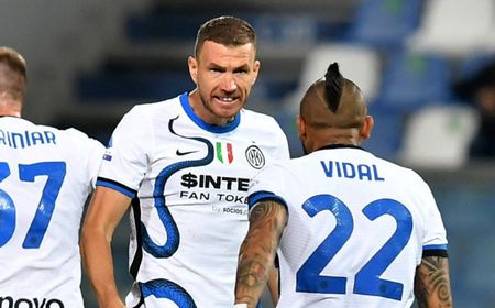 Sassuolo vs Inter Milan, Duet Striker Edin Dzeko - Lautaro Bawa Nerazzurri Menang 2-1