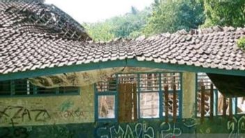 Rusak Puluhan Tahun, 729 Ruang Sekolah SMP di Cianjur Antre Tunggu Perbaikan karena Pemkab Minim Anggaran