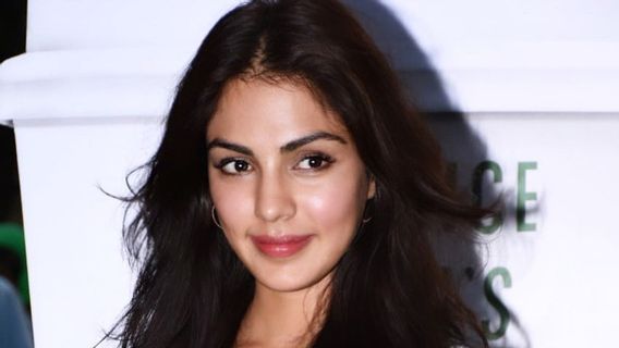 Legal Expert Supports Guarantee To Rhea Chakraborty