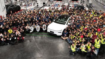 Tesla Celebrates 9 Millionth EV Production at Giga Shanghai with Model Y as World's Best-Selling Car for Three Years in a Row