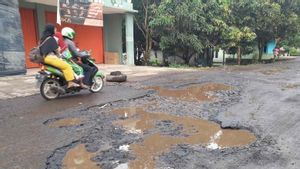 Pemprov Jabar Kucurkan Dana Rp24 Miliar Tuntaskan Perbaikan Jalan Rusak Parah di Cianjur