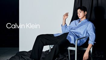 Pesona CHA EUN-WOO dalam Koleksi Spring 2025 Men’s Apparel Calvin Klein