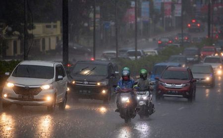 Cuaca Hari Ini: Bandar Lampung, Bandung Hingga Banjarmasin Diprediksi Hujan