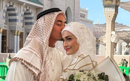 Selamat, Zumi Zola dan Putri Zulhas Resmi Menikah di Madinah