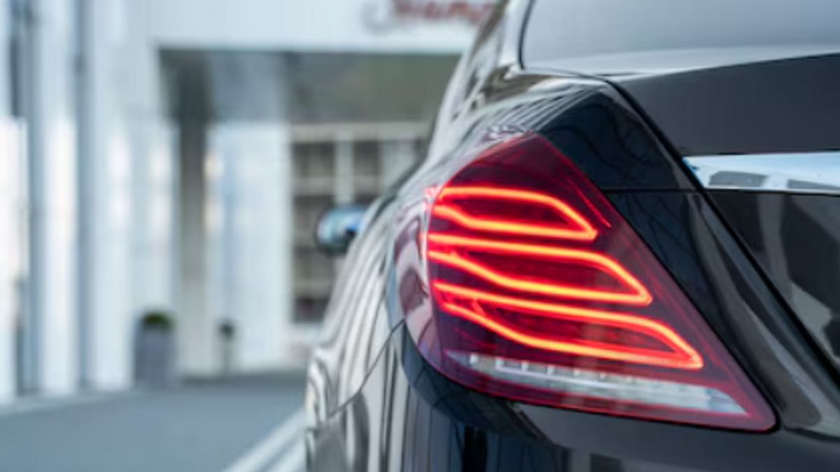 Mobil Mewah Mercedes Benz di Pademangan Dicegat 8 Begal Modus Debt Collector