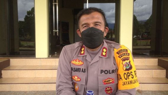 Police Investigate Marijuana Fields In Jayawijaya Papua