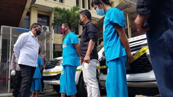Fighting, Police Shoot The Three Legs Of Luxury Car Thief Arrested In Lampung