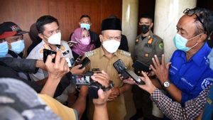 Bupati Bandung Bakal Sanksi Camat Tak Capai Target Vaksinasi