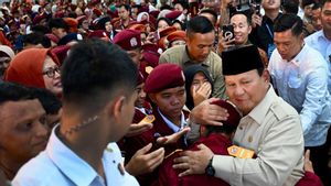 Presiden Prabowo Tegaskan Komitmen Putus Rantai Kemiskinan Ekstrem saat Resmikan 166 Sekolah Rakyat