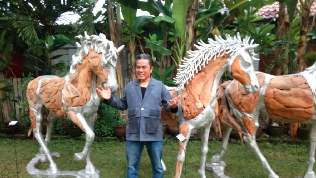 Kabar Bantul Hari Ini: Seniman Bantul Memamerkan 63 Karya Seni Lukis Dan Patung