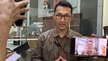The Secretary of the Semarang PN, Jakut, to the Financial Director of EMDE, was summoned by the KPK regarding the alleged bribery of the Depok PN.