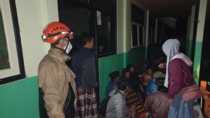 Gunung Semeru Erupsi, 300 Orang di Lumajang Dievakuasi