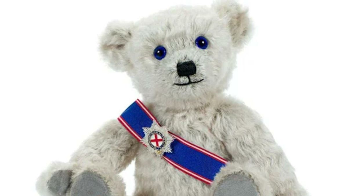 King Charles III Releases Luxury Handmade Bear Dolls Of IDR 5.8 Million, Collection Is Limited