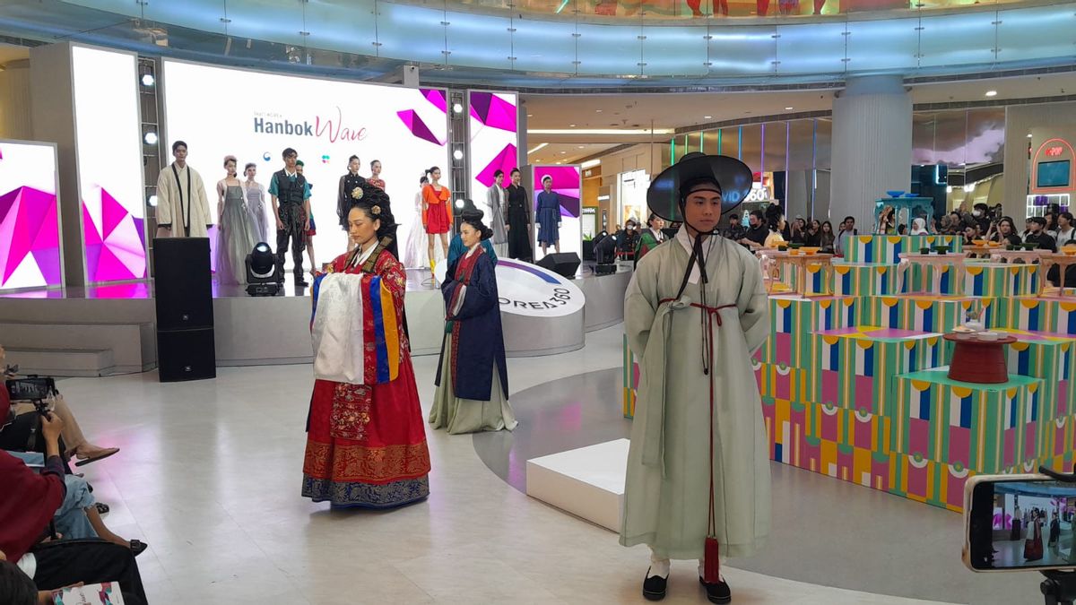 Hanbok Fashion Show Investigating K-Pop Lovers And K-Drama In Indonesia